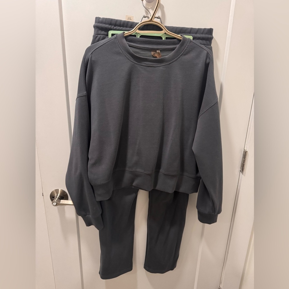 Gray Sweatshirt and Pants Set Tencel H&M size large